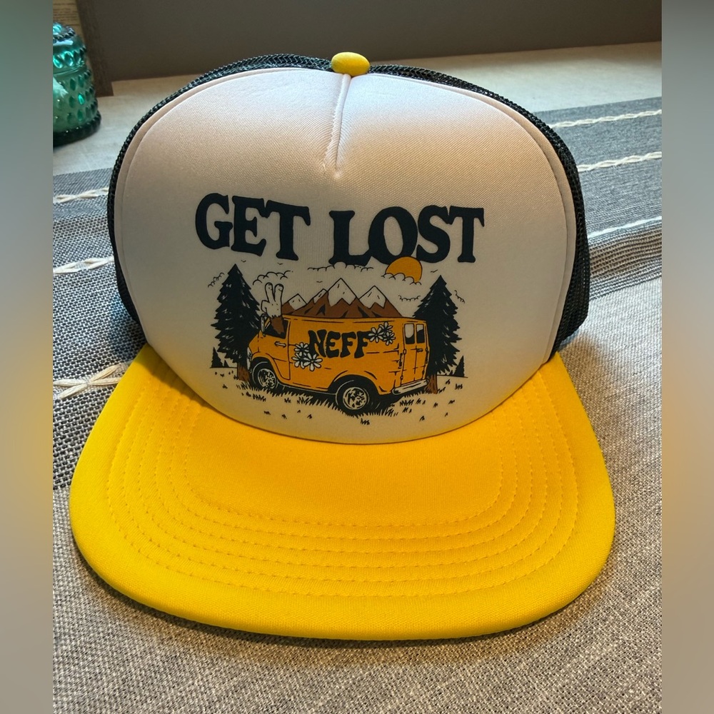 NWOT Neff “Get Lost” SnapBack Meshback Trucker Hat Green Yellow